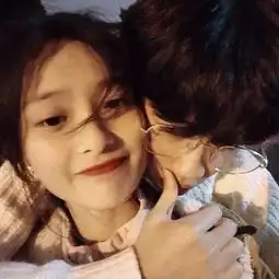 情侣头像错过就错过吧反正谈恋爱不就是图个伤心