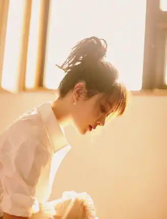 中国一线女星神剧火爆韩国,演的角色不是人,白花花的太亮眼