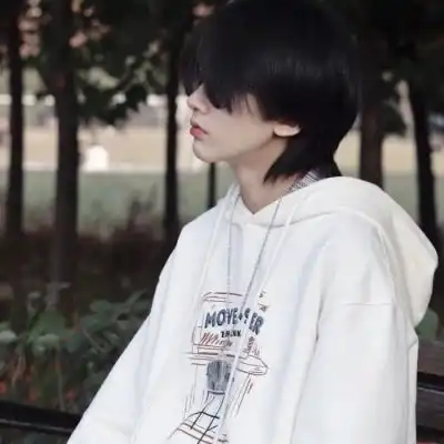 男生头像ins风格