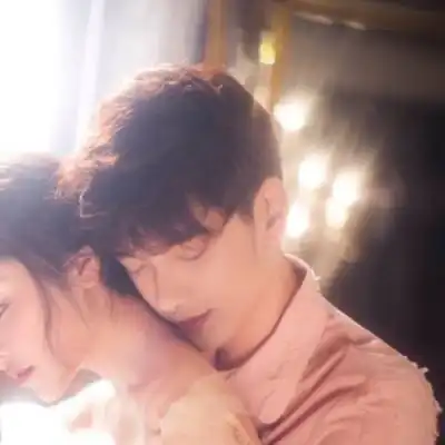 情侣头像禁欲系真人身材