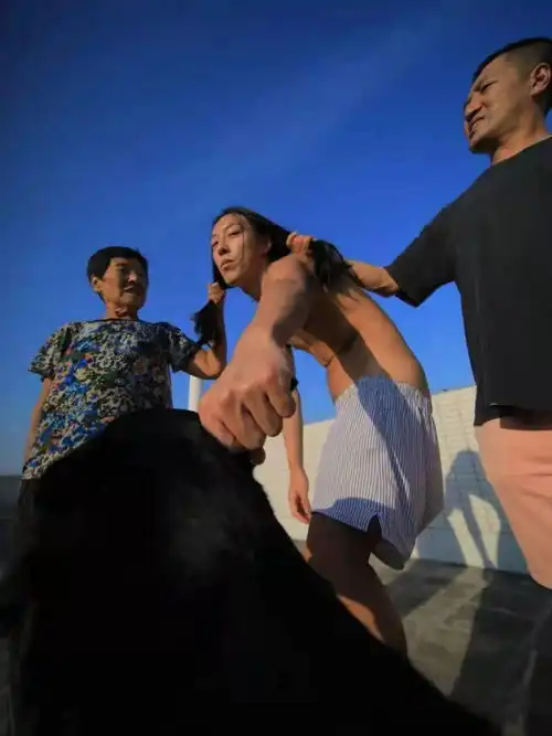 不敢发朋友圈的照片禁欲系