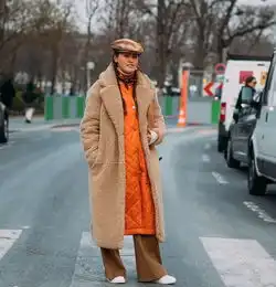 下周穿什么深棕暖橙焦糖从深到浅的驼色系随便搭都高级