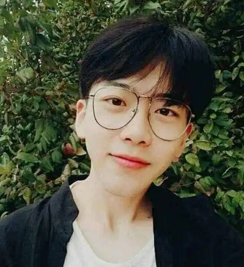 抖音上的八位网红大神看看你认识几个