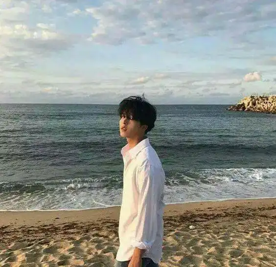 男生必学的韩系简约干净欧巴穿搭