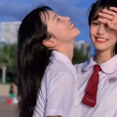 闺蜜讲深情的话做浪漫的事