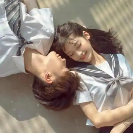 2020小清新情侣头像,我爱过也恨过但是很快乐