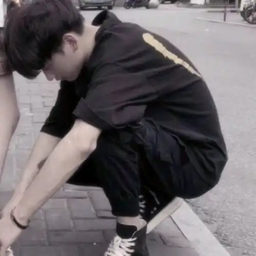 禁欲系头像情侣写真鞋带