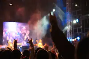 观察冬天里的一把火黑色的春药还能磕多久