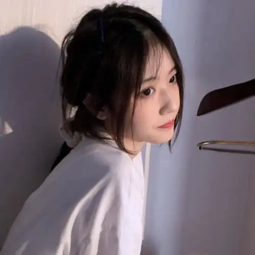 女生头像把最好的青春给错了人