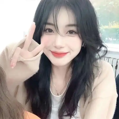 女生头像如果你愿意我的小肩膀也可以给你靠.