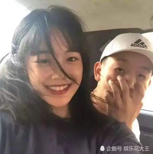 ins敲甜腻情侣头像希望你热爱生活,顺便也爱上我biu