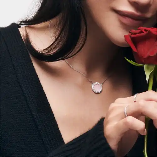 2021七夕限定系列大盘点之珠宝和腕表篇粉色最受欢迎,联名也仍然有吸引力