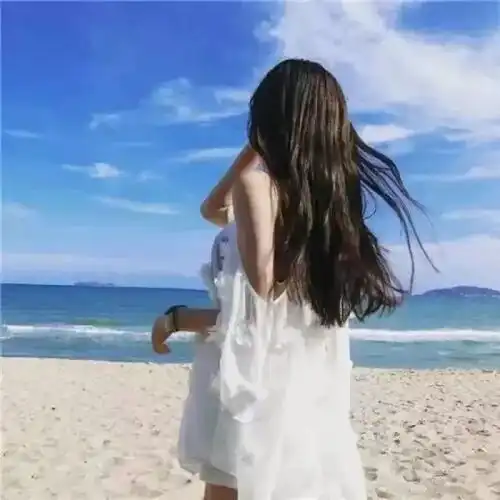 头像江山看不尽,最美镜中人