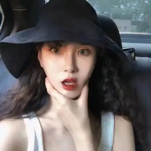 壁纸男朋友不把你公布在朋友圈的原因