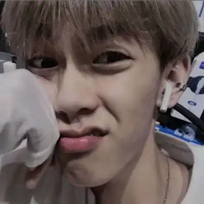 男生头像侧脸阳光高清阳光帅气男孩qq头像