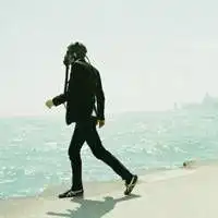 男生忧郁背影头像真人