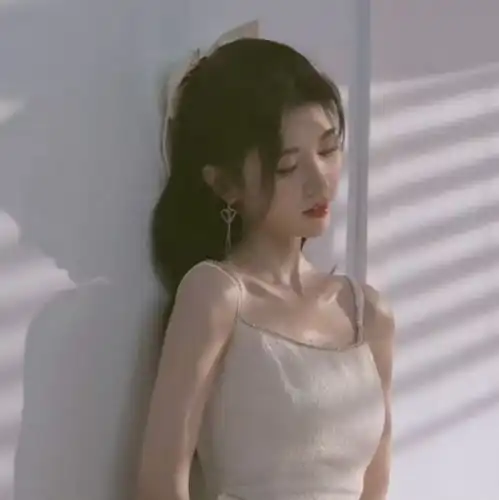 鞠婧祎真人动漫头像