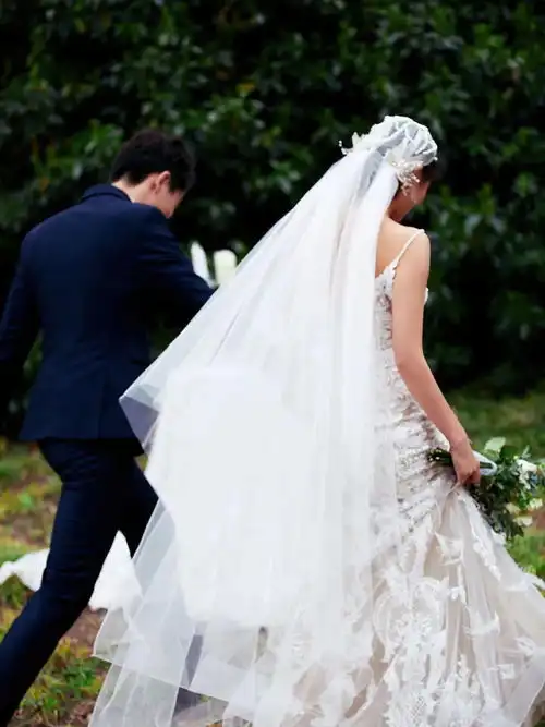 快看快看卡罗琳婚纱摄影11周年店庆遇上双十二双节同庆双礼品双优惠1399元套系只送不卖