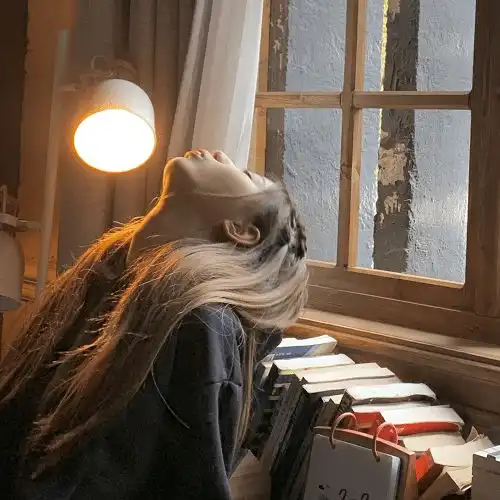 系列头像丑的才谈恋爱美的卖空调