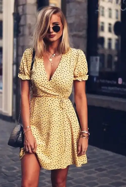 夏天不是只有白色,试试这5种色彩吧,显嫩又显白