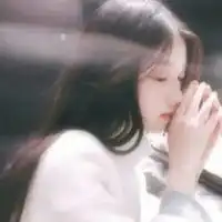 头像侧面侧面女生清新自然头像