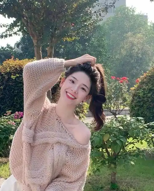 风起半藏森林,走纯欲风的美女们