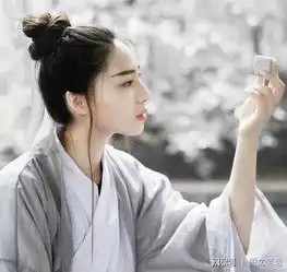 搞笑gif学妹,不要显摆肌肉了