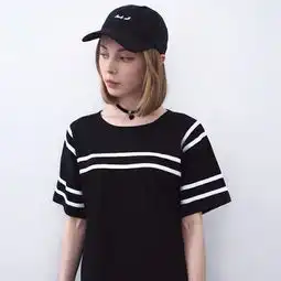 短发欧美女生头像,衣服是鲜艳的颜色