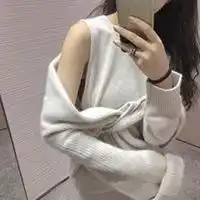 2018最潮最火女生露肩微信头像
