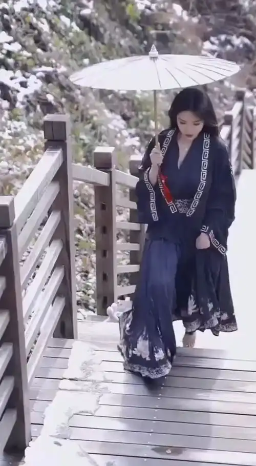 美吗.汉服之美在华夏国风古韵古风摄影又美又飒暗黑系盛世美颜
