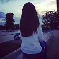 求穿这种类似校服的女生背影头像,清新一点的