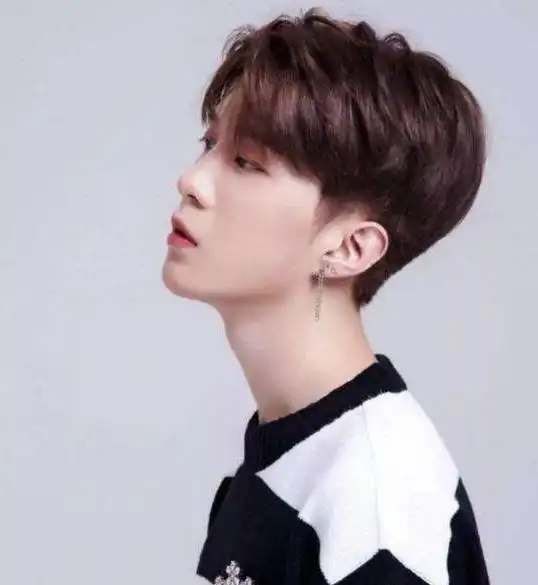 乐华娱乐5位顶梁柱,范丞丞第三,王一博只是第二,第一实至名归