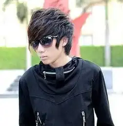 这头发是烫出来的如果想烫这个应该怎么跟理发师说