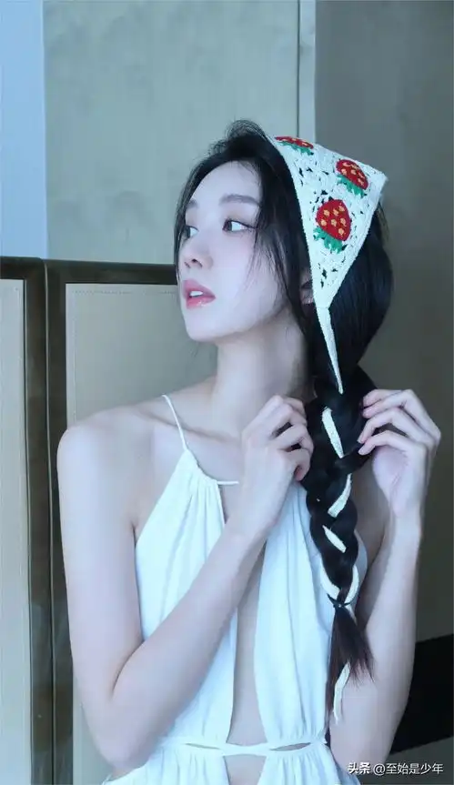 美女壁纸美图056白色系清纯女孩