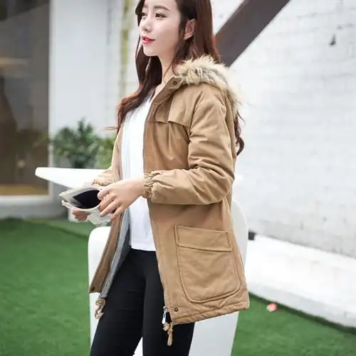 比较有风格的,走在路上的时候,敢说这种衣服应该是最吸睛的风衣白色整体