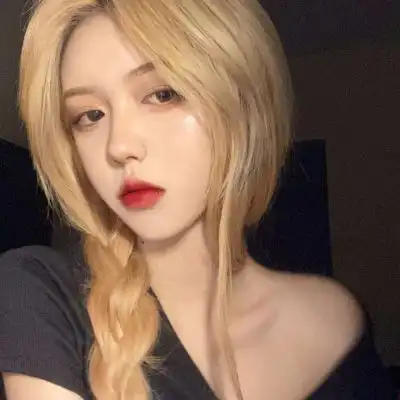 好看的头像女生图片霸气冷艳八人用的同一系列头像