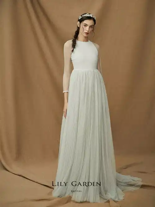 由你决定你是谁致每个自由自在勇往直前的新娘婚纱