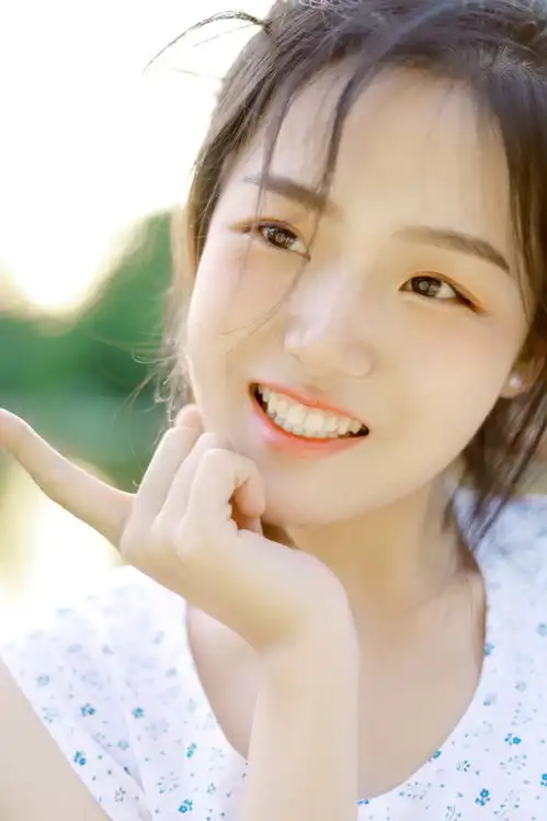 你的眼神太温柔了,笑起来融化了老夫的少女心腾讯新闻