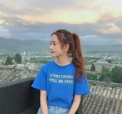 婆婆,今天我妈要过来,多买点菜吧可以啊,让你妈自己掏钱