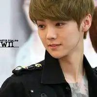 鹿晗黑白头像鹿晗头像