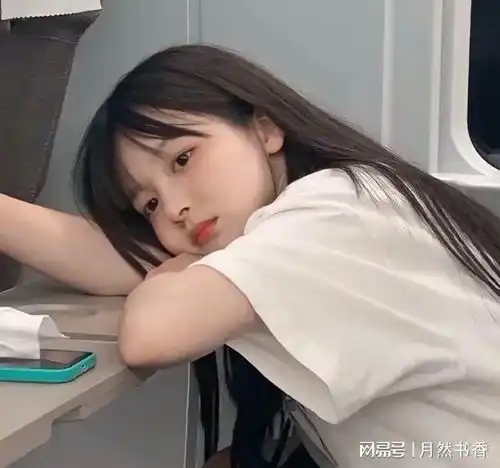 女生ins头像真人