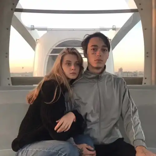 女婿每月给五千生活费,岳母照单全收,婆婆知情后夸亲家母厉害