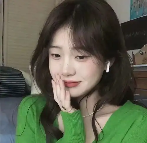 头像绿色系女头