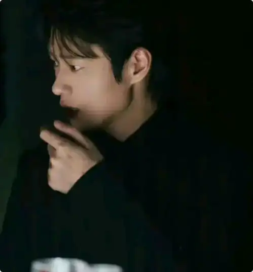 治愈系图片头像男张若昀