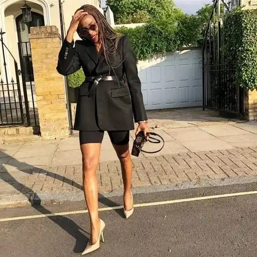 今年夏天学会这3种西装外套穿搭法保证让你走在时尚尖端