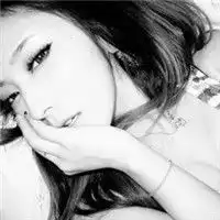 黑白世界有我们共同的悲伤伤感黑白头像