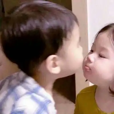 情侣头像萌娃两张配对2020萌娃情侣头像一对可爱