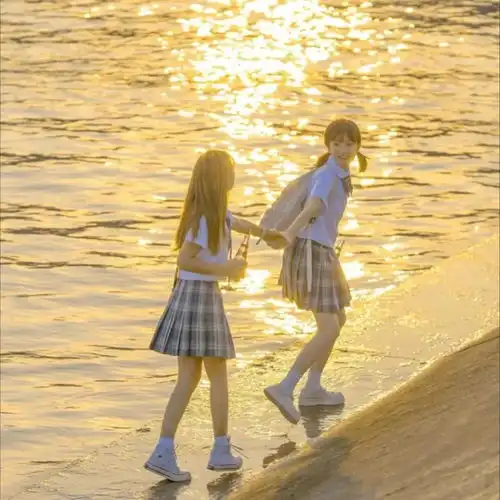 黑色系闺蜜头像二人上岸