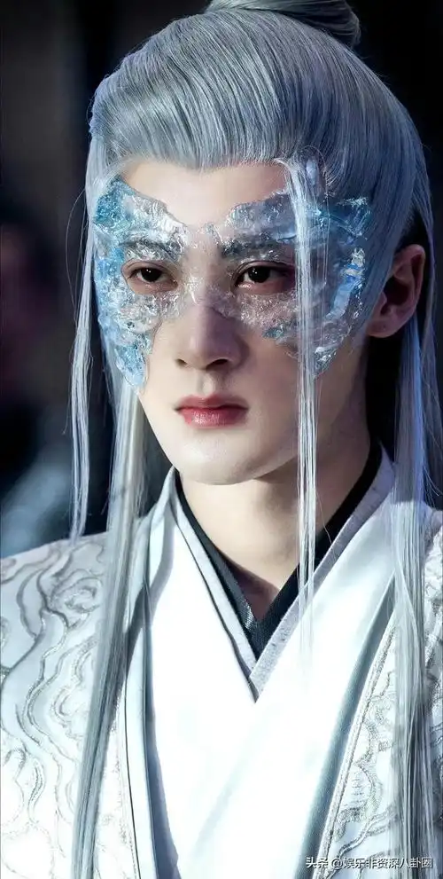 男演员演技有多重要,檀健次长相思战损,无需特效正确示范