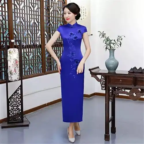 重回民国温柔乡,刺绣旗袍打造典雅古风